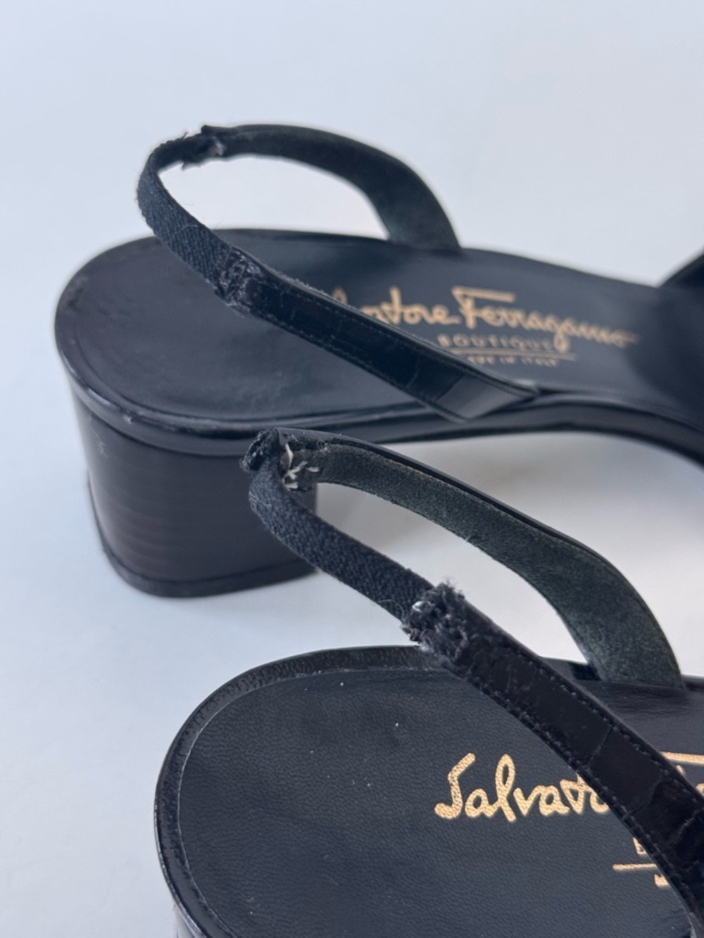 Salvatore Ferragamo Boutique Black Patent Leather Bow Slingback Sandals 8.5 AA - Picture 7 of 14